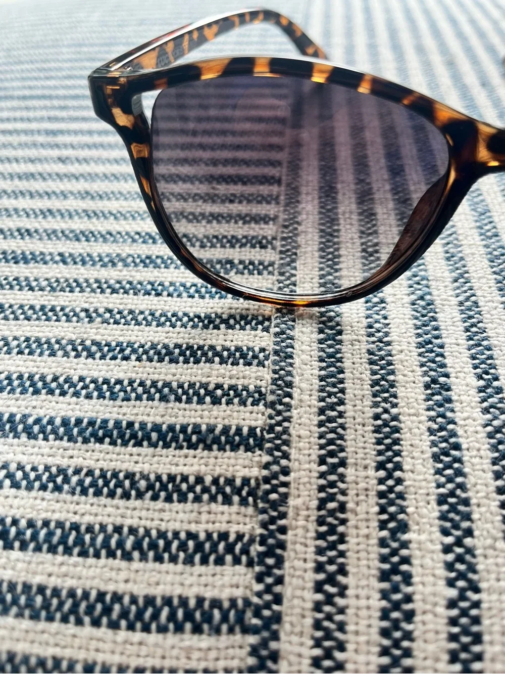 OS Lucky Brand Tortoiseshell Women's Sunglasses - Designer Style